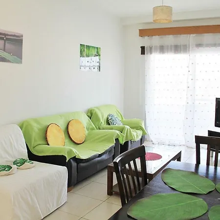 Federico 2 Bedroom * לרנקה
