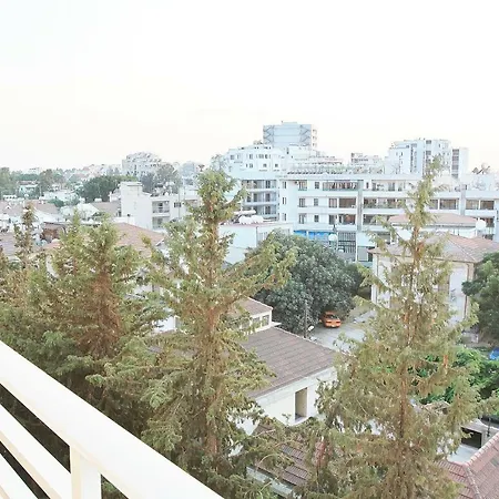 Federico 2 Bedroom דירה לרנקה